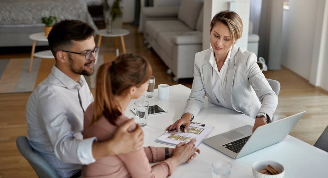 agents learning how to do a listing presentation